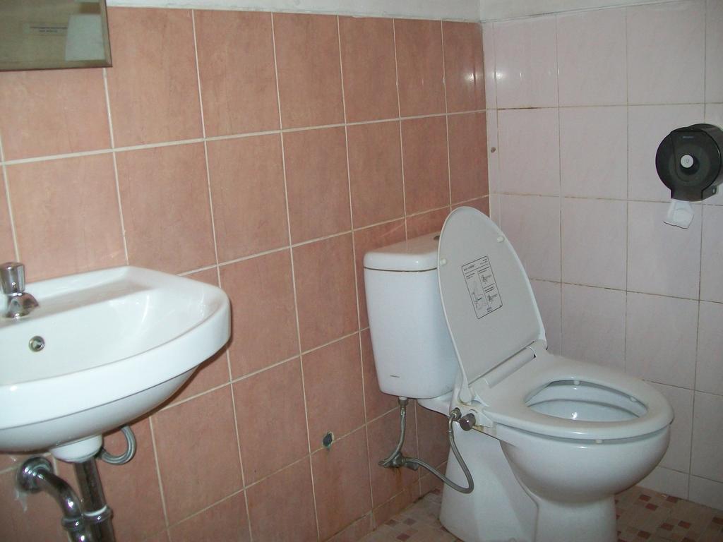 Krowi Inn Surabaya Ruang foto