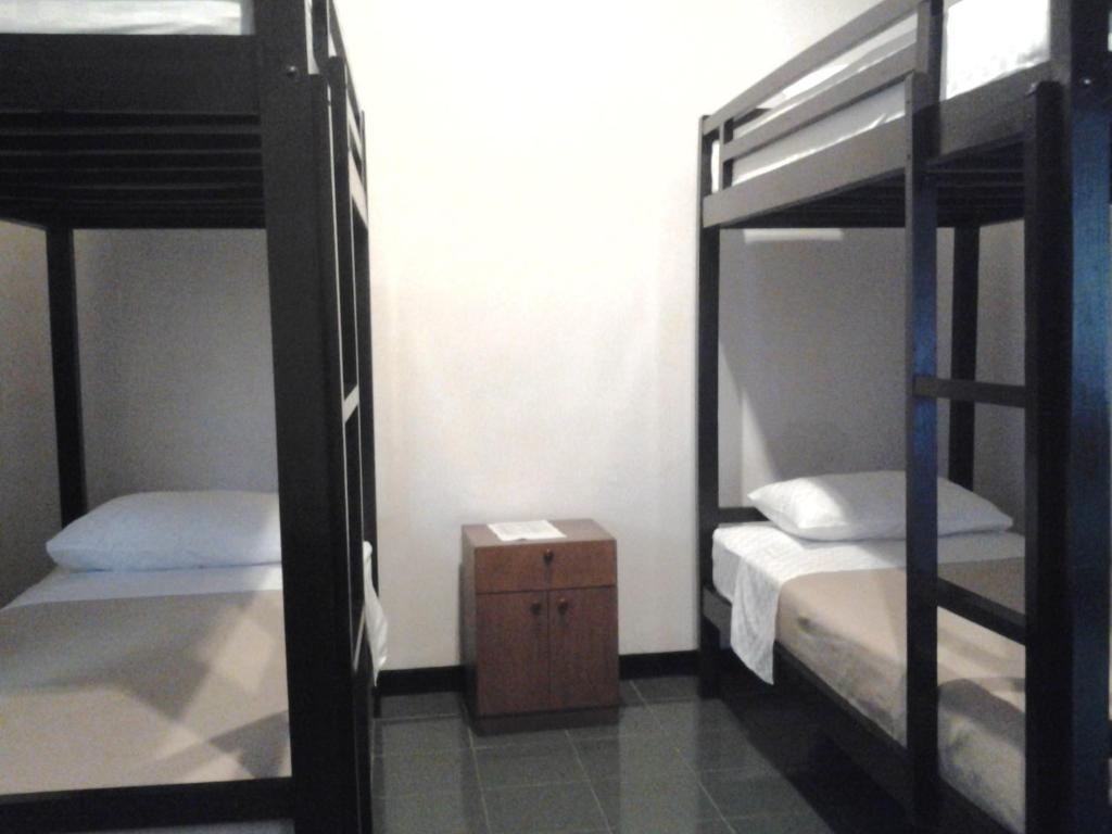 Krowi Inn Surabaya Bagian luar foto