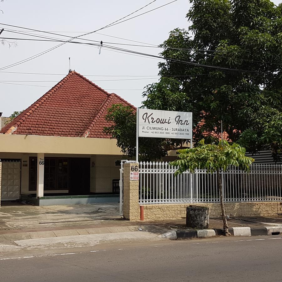 Krowi Inn Surabaya Bagian luar foto